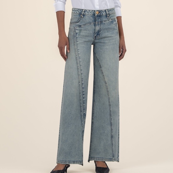 Kut from the Kloth Jean High Rise Wide Leg Size 88 / Generosity W/Med Base Wash